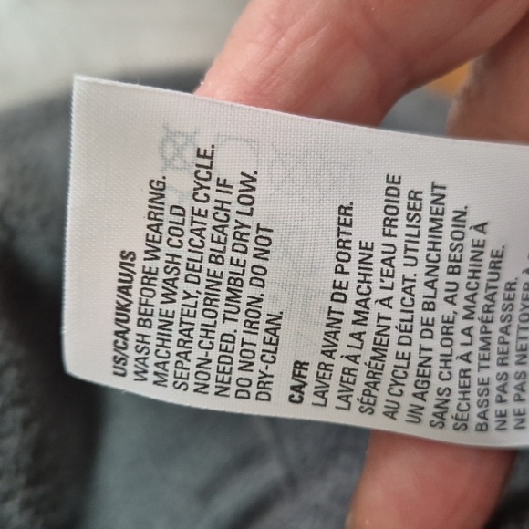 Kirkland Cozy Gray Robe with Belt Sz M VERY VERY SUBSTANTIAL ROBE - Picture 13 of 14